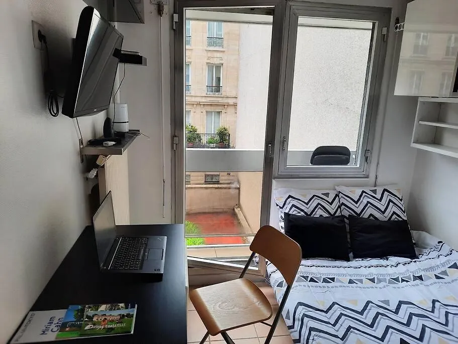 Studio 9M2 Tour Eiffel A Pied ! Apartment Paris