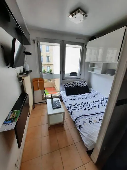 Studio 9M2 Tour Eiffel A Pied ! Apartment Paris